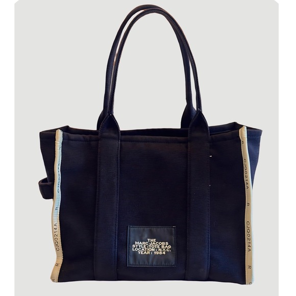 Marc Jacobs The Tote Bag Large Black Canvas Zip-Top Tote - Picture 2 of 15